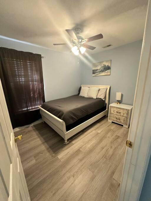 Adorable 3Br/2Ba W/ Garage 2Min Walk Ecu Health Villa Greenville Esterno foto