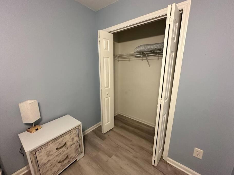 Adorable 3Br/2Ba W/ Garage 2Min Walk Ecu Health Villa Greenville Esterno foto