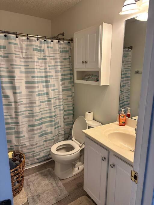 Adorable 3Br/2Ba W/ Garage 2Min Walk Ecu Health Villa Greenville Esterno foto