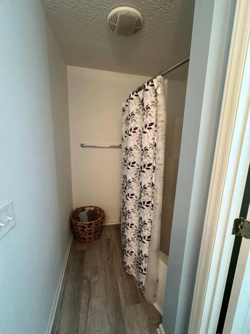 Adorable 3Br/2Ba W/ Garage 2Min Walk Ecu Health Villa Greenville Esterno foto