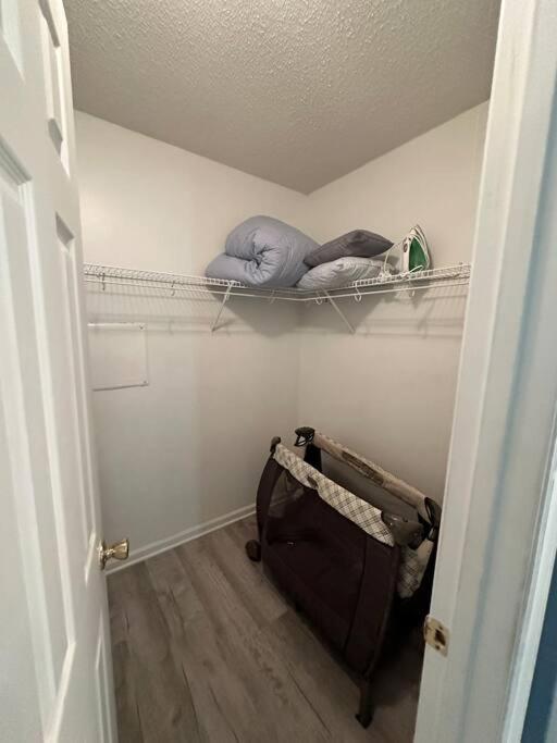 Adorable 3Br/2Ba W/ Garage 2Min Walk Ecu Health Villa Greenville Esterno foto
