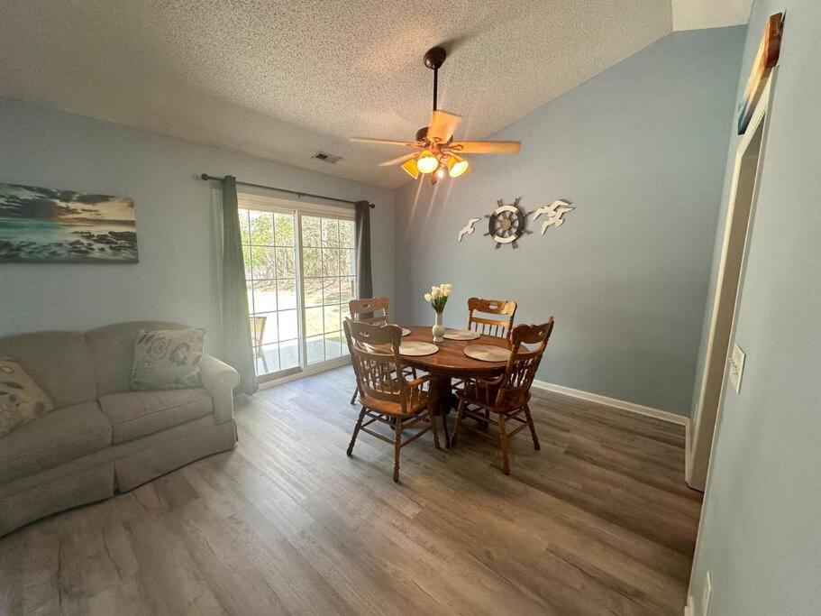 Adorable 3Br/2Ba W/ Garage 2Min Walk Ecu Health Villa Greenville Esterno foto