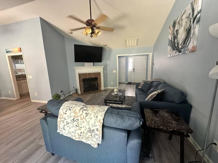 Adorable 3Br/2Ba W/ Garage 2Min Walk Ecu Health Villa Greenville Esterno foto